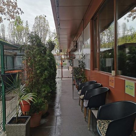 Nevis Fundeni Otel Bükreş Dış mekan fotoğraf