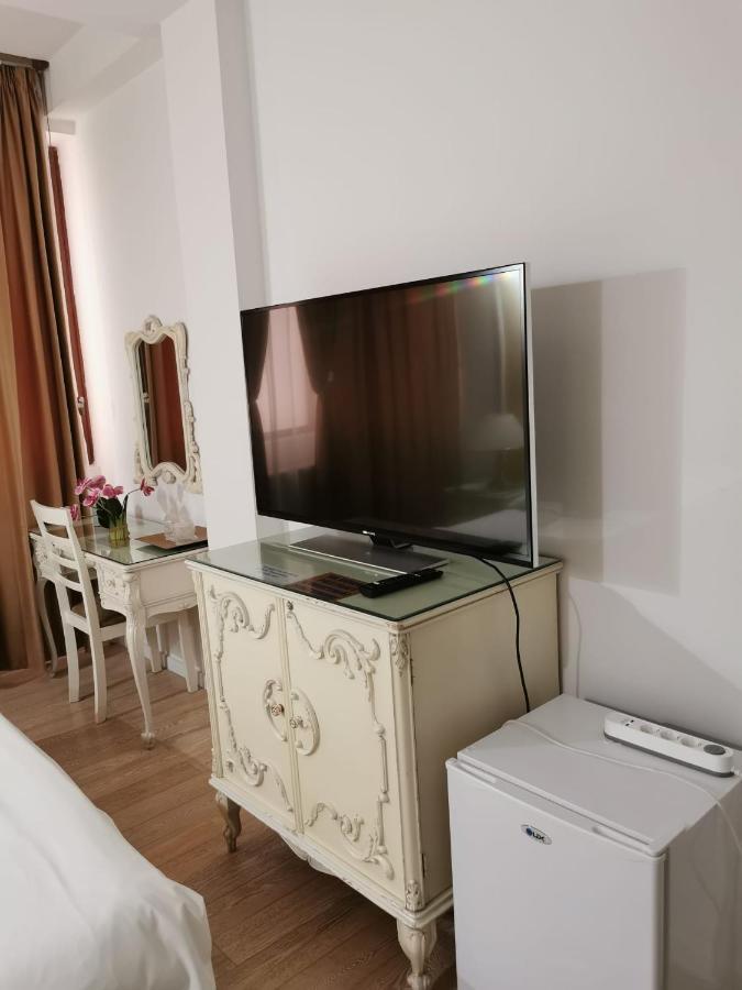 Nevis Fundeni Otel Bükreş Dış mekan fotoğraf